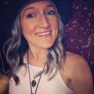 Meet your Posher, Whitney